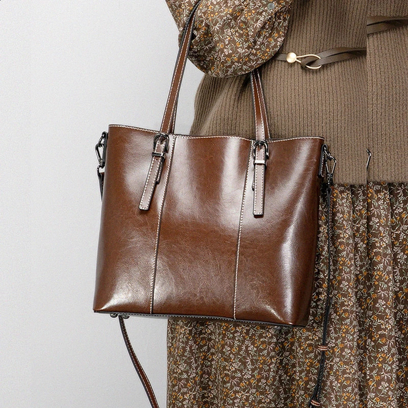Toptrends Retro Genuine Leather Large Tote Handbags For Women Winter ner Travel Shopper Ladies Shoulder Crossbody Bags 250206