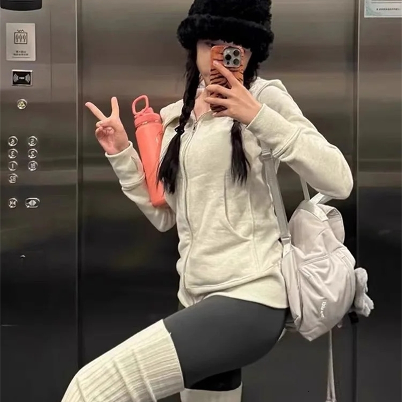 Deeptown American Vintage Cropped Hoodies Women Korean Style Streetwear Grey Zip Up Hooded Sweatshirt Casual Y2k Slim Hood Shirt 250206