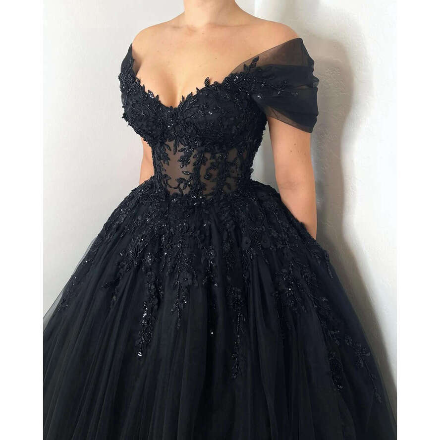 Glamorous A E Gothic Off Shoulder Wedding Dresses Bridal Gowns Beading Appliques Lace Up Back Country Black Robe Mariage