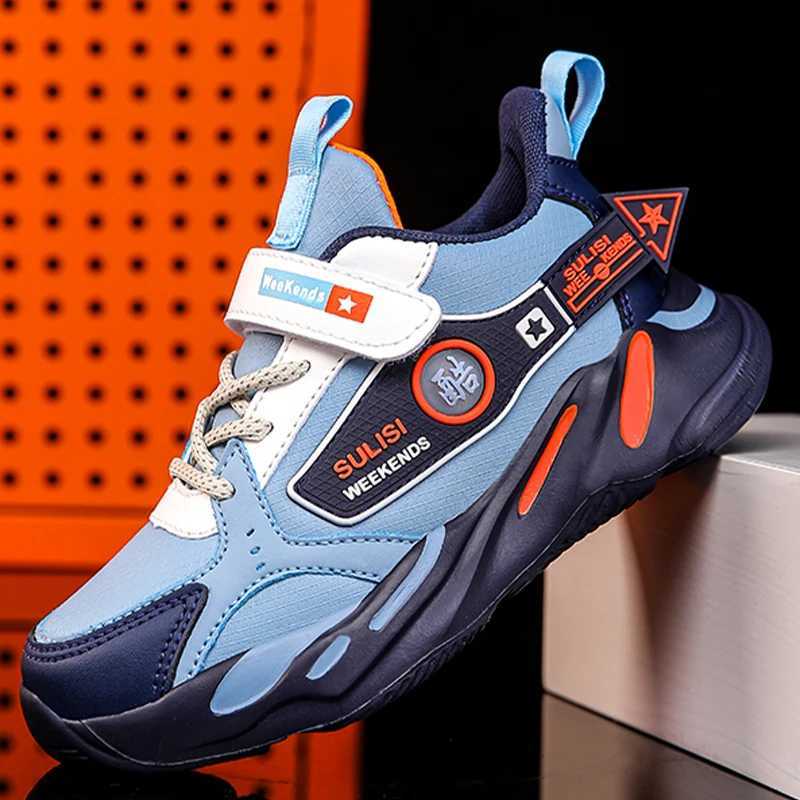 Childrens sports shoes lightweight casual leather surface autumn walking shoes anti slip soft soled running shoes W250207