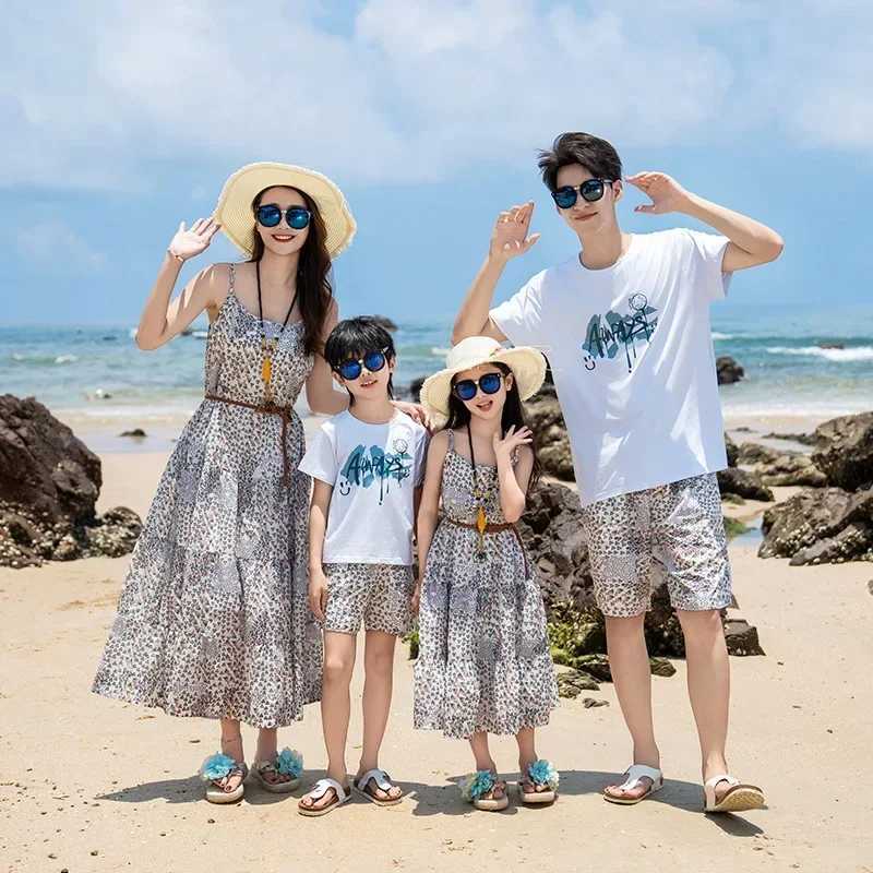Vacation Couple Look Family Matching Clothes Mom Daughter Resort Dress Holiday Beach Dad Son Cotton T Shirt Shorts Set 2 Pieces W250207