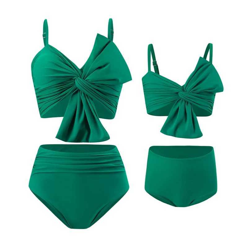 Leaf Print Swimsuit Set 2024 Family Match Set Summer Mom and Daughter Bikini Big Bow Beach Swimsuit Adult Baby Clothing W250207