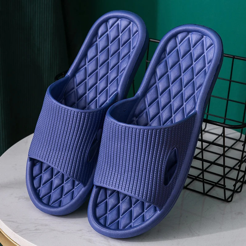 Summer Women Soft Home Slippers Couple Indoor Skid Proof Bathroom Sandals el Solid Color Men Flip Flops Flat Shoes 250120