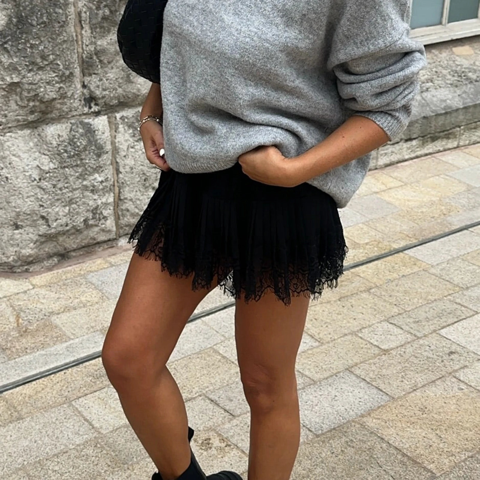 Fashion High Waist Pleated Mini Skirt Chic Ladies Lace Skirt Classic Women Vintage High Street Club Party Y2k Fairy A-line Skirt 250207