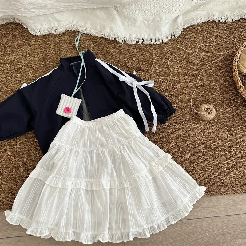 4388 Small Wholesale Children Coat Autumn Girl Strap Bow Solid Color Jacket Coat Long Sleeve Zipper Coat 250206