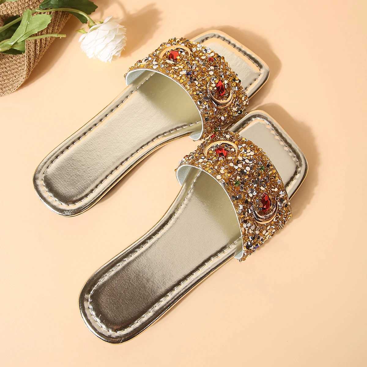 Glitter Bling Summer Women Slippers 2024 New Flat Beac Women Outdoor Luxury Designer Sandals Plus Size Slides WomenXJ250207