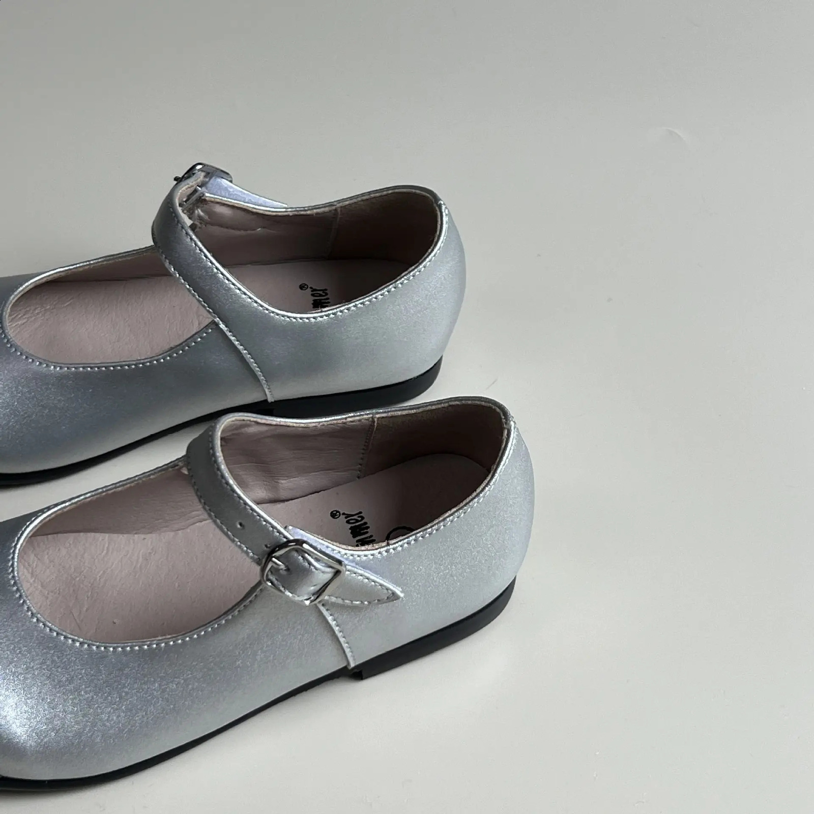 Genuine Leather Childrens Flats Fashion Mary Jane Girls Casual Shoes High Quality Cow Leather Mixed Colors Kids Dance Shoes 250206