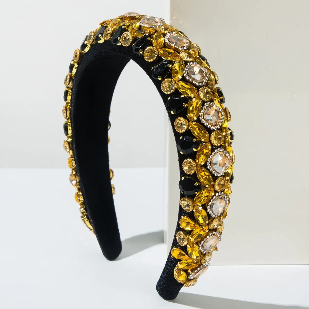 Baroque Wide-edged Flannel Heavy Industry Court Style Retro Headband Gorgeous Dinner High-end Hair Accessories 250207