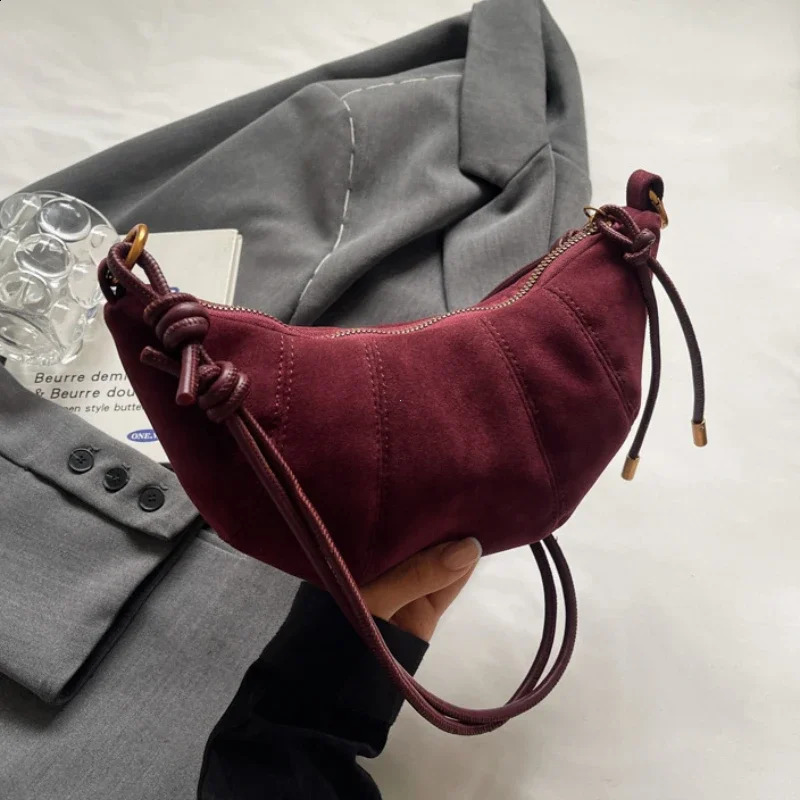 Velvet Material Zipper High Quality Shoulder Bag Solid Color Simple Fashionable Crossbody Soft Western Style Handbag 250206