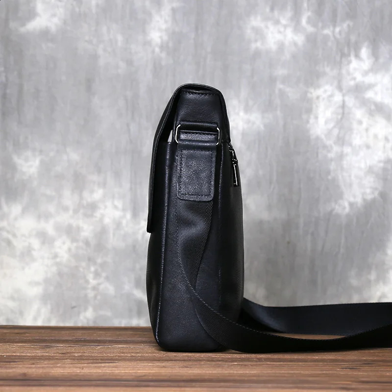 Mens Genuine Leather Shoulder Bag Simple Vertical n Top Layer Cowhide Crossbody Fashionable Mailman 250206