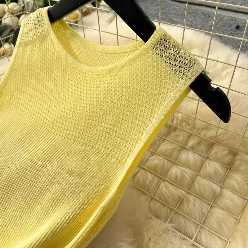 2025 Spring New Knitted Beach Long Dress Summer Womens Slim-fit Slimming Hollow-out Waisted Slim-fit Sveless DressXJ2500207