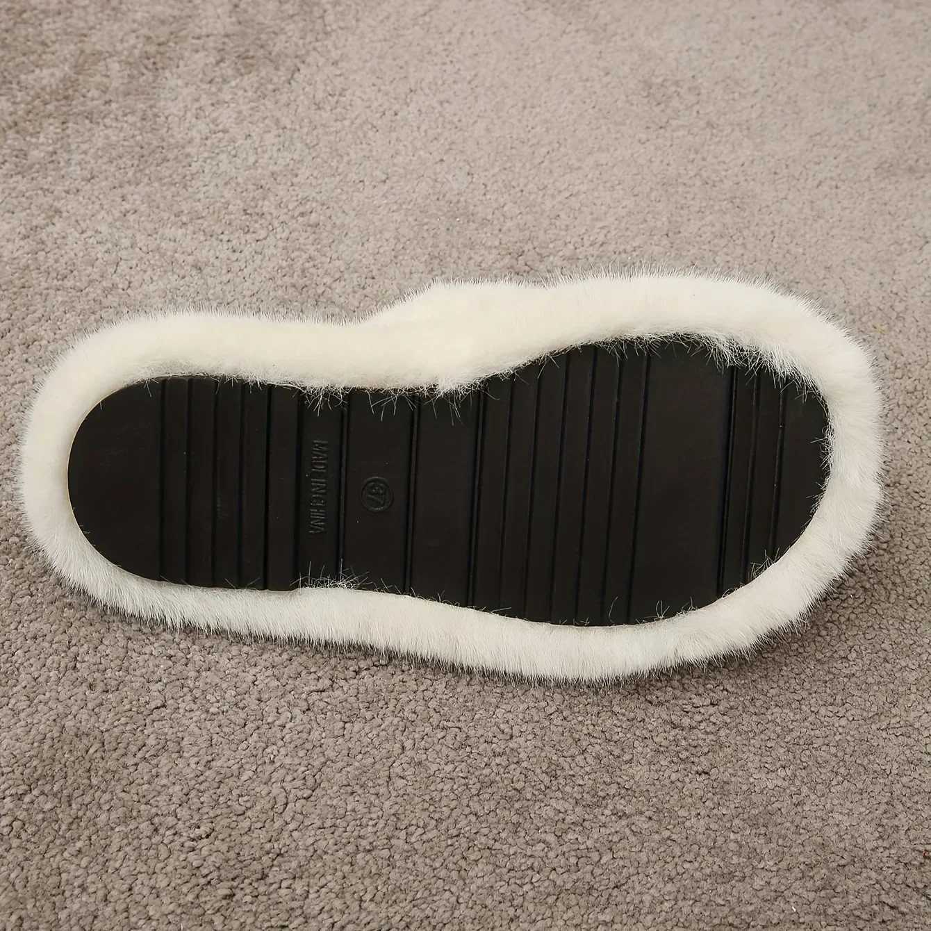 2023 Fluffy Furry Cross Band Fuzzy Slippers Cozy Open Toe Flat Plush House Shoes Comfy Warm Home Slides Winter Women SandalsXJ250207