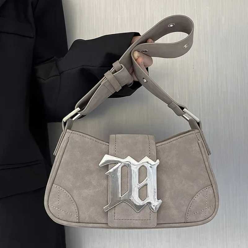 Casual Bags For Wen Luxury Designer Brand Handbags And Purses 2024 New In PU Nubuck Sheet Metal Decoration Crossbody Bag Small Z250318
