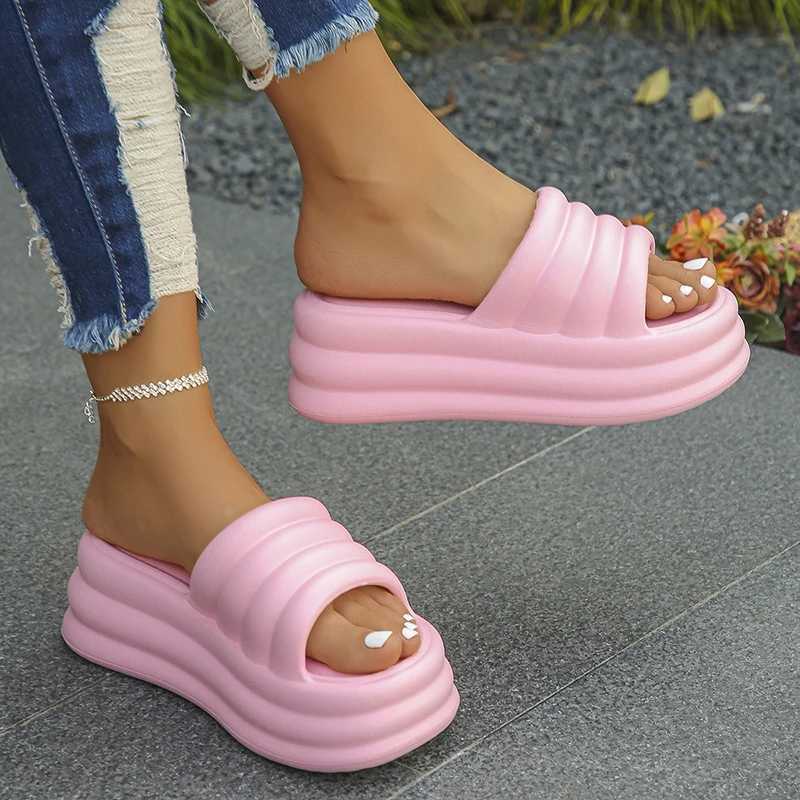 Womens Chunky Platform Slippers Summer Comfort Soft Thick Bottom Slides Woman for Sandals 2024 Open Toe N-slip Beach ShoesXJ250207