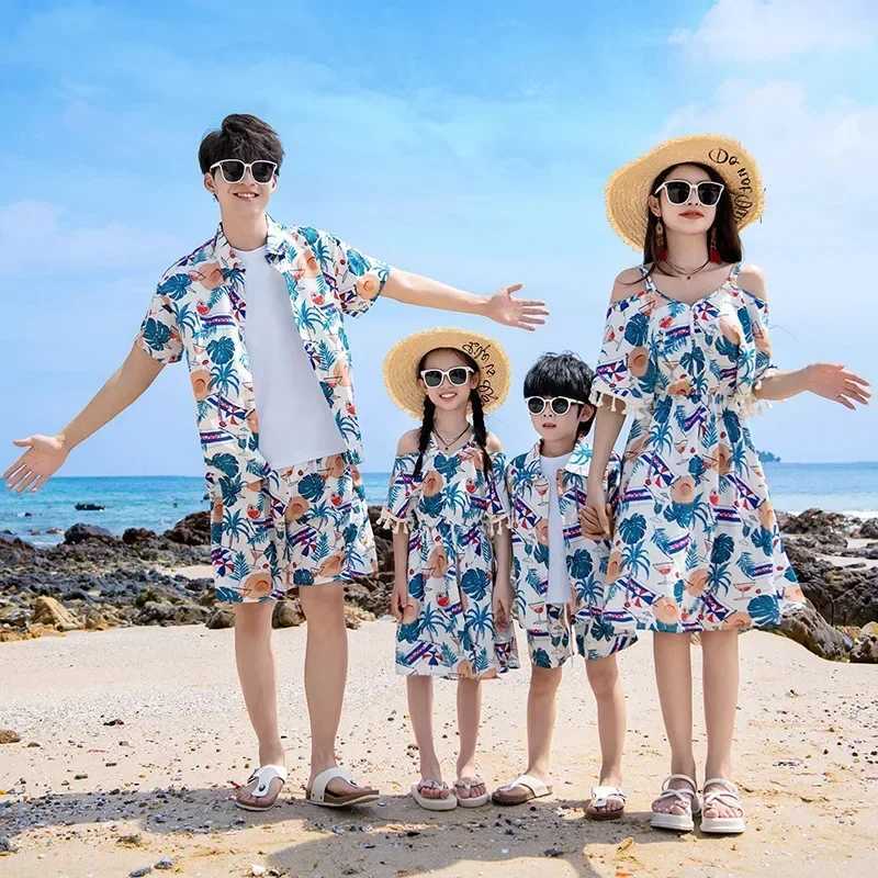 Vacation Look FamilyPiece Sets Korean Parent-child Matching Beach Couple Clothing Clothes Mom Daughter Resort Dress Dad Son Two W250207