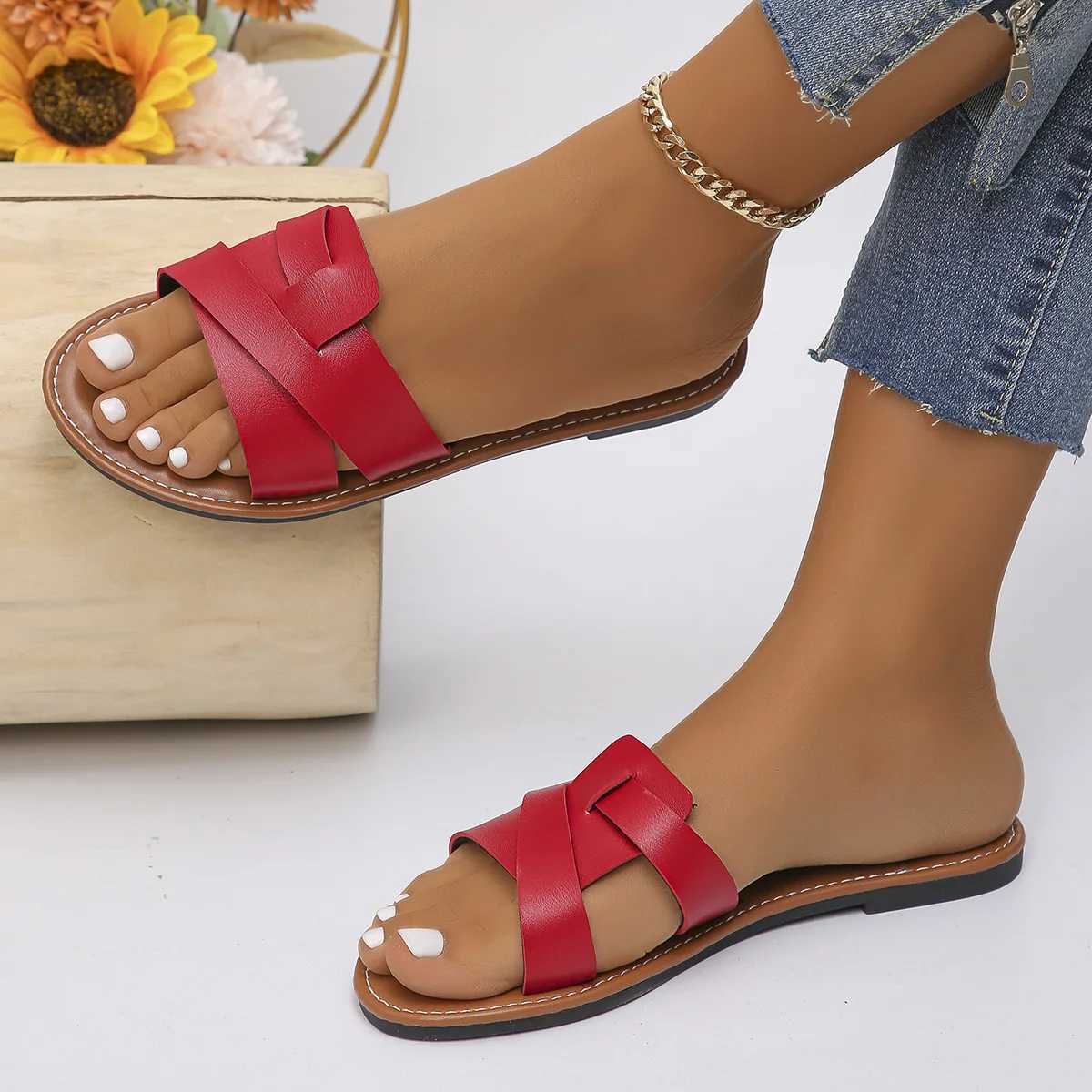 Flat Beac for Women 2024 Summer New Leather Outwear Casual Anti slip Fi SlippersXJ250207