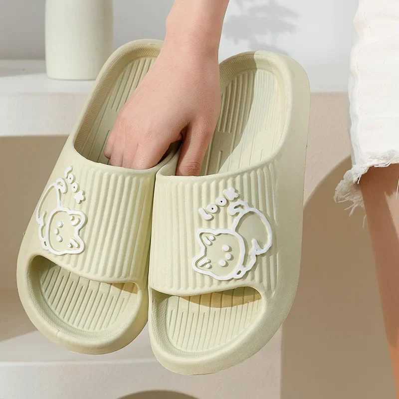 2024 Summer Women Slippers Bath Thick Platform N-Slip Home Carto Flip Flops Beach Sandals Ladies Slides Indoor OutdoorXJ250207