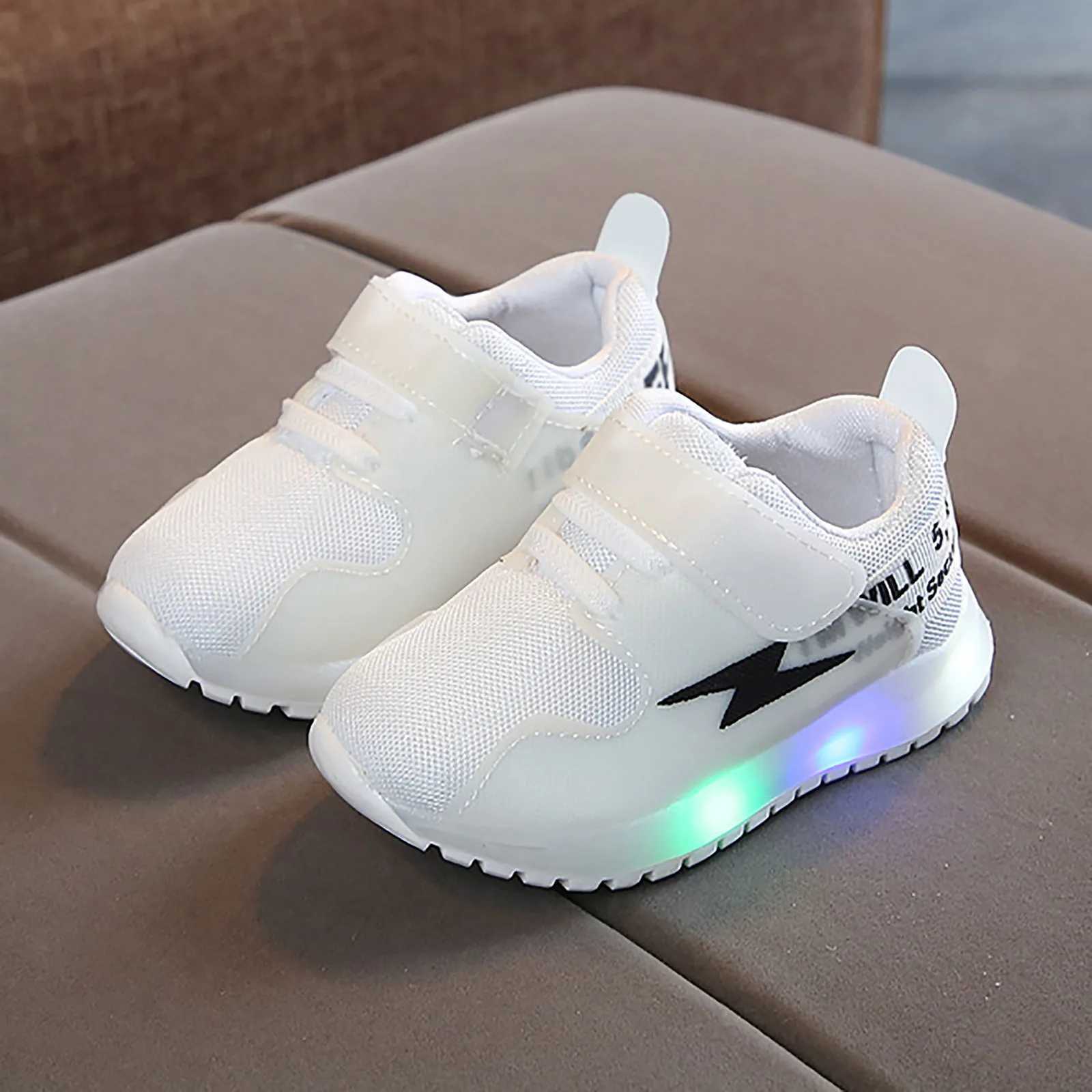 Childrens sports shoes LED luminous sports shoes suitable for boys and girls breathable mesh childrens casual sports shoes non slip shoes TenisXJ25031