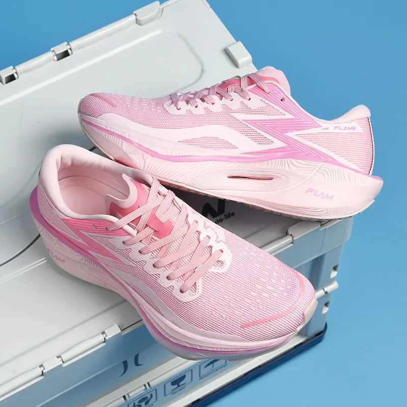 Bestselling 2024 Men Lightweight Running Sneakers High Quality New Tennis Trainers Durable Shock Absorbing Walking Casual ShoesXJ250207