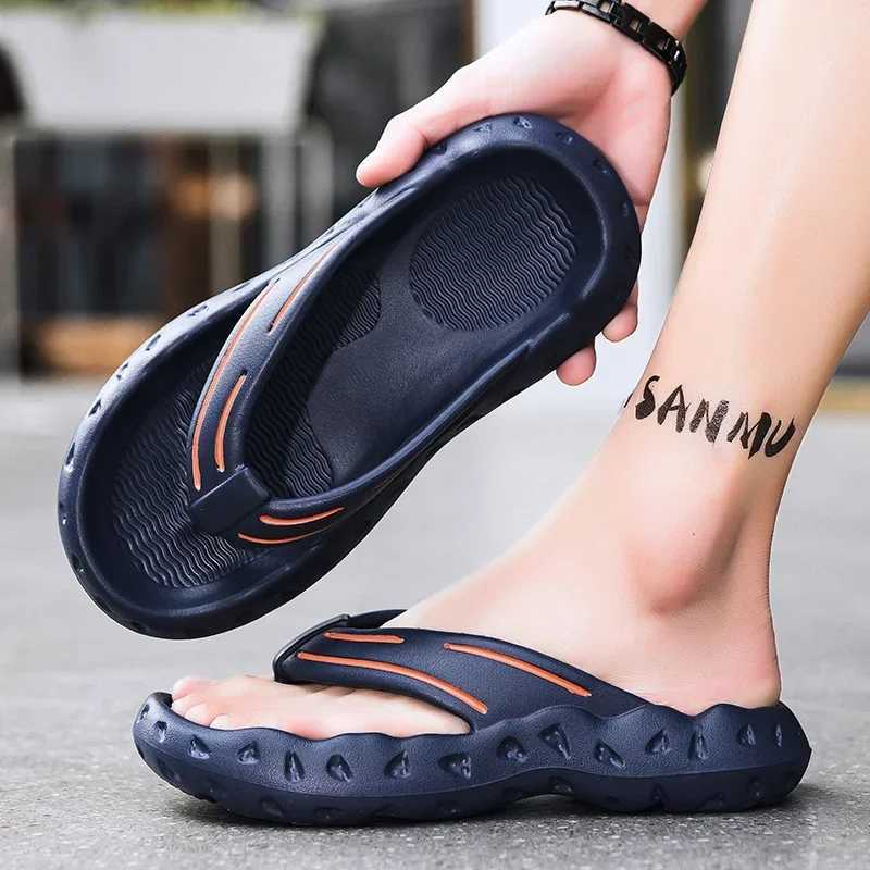 Mens Summer EVA Anti Slip Flip Flops Comfortable and Soft Outdoor Garden Massage Thick Sole Wear-resistant Beach Shoes 2025XJ250207