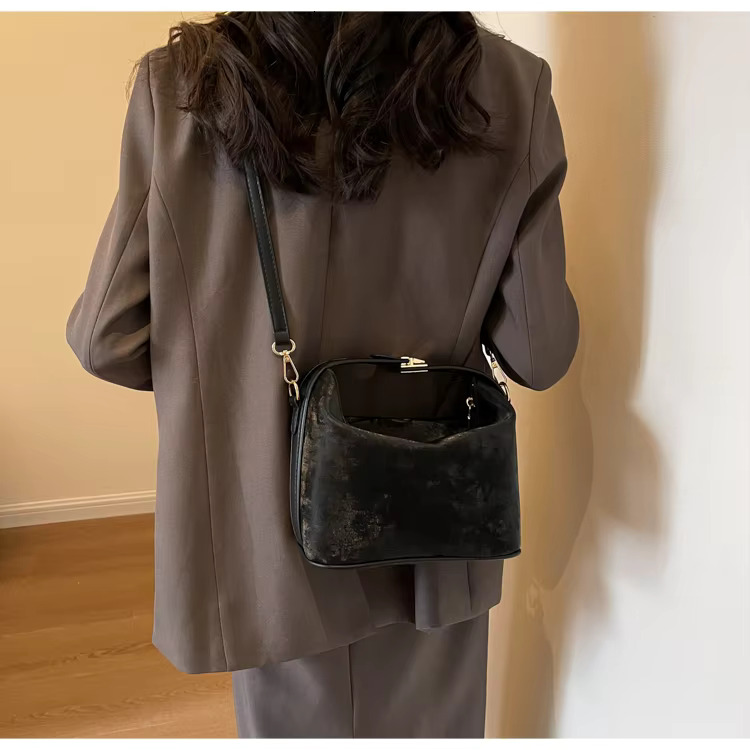 Hot Sale Zipper Ladies Shoulder Retro Versatile Brand Crossbody Bags For Women Bolsas Femininas PU Cartoon