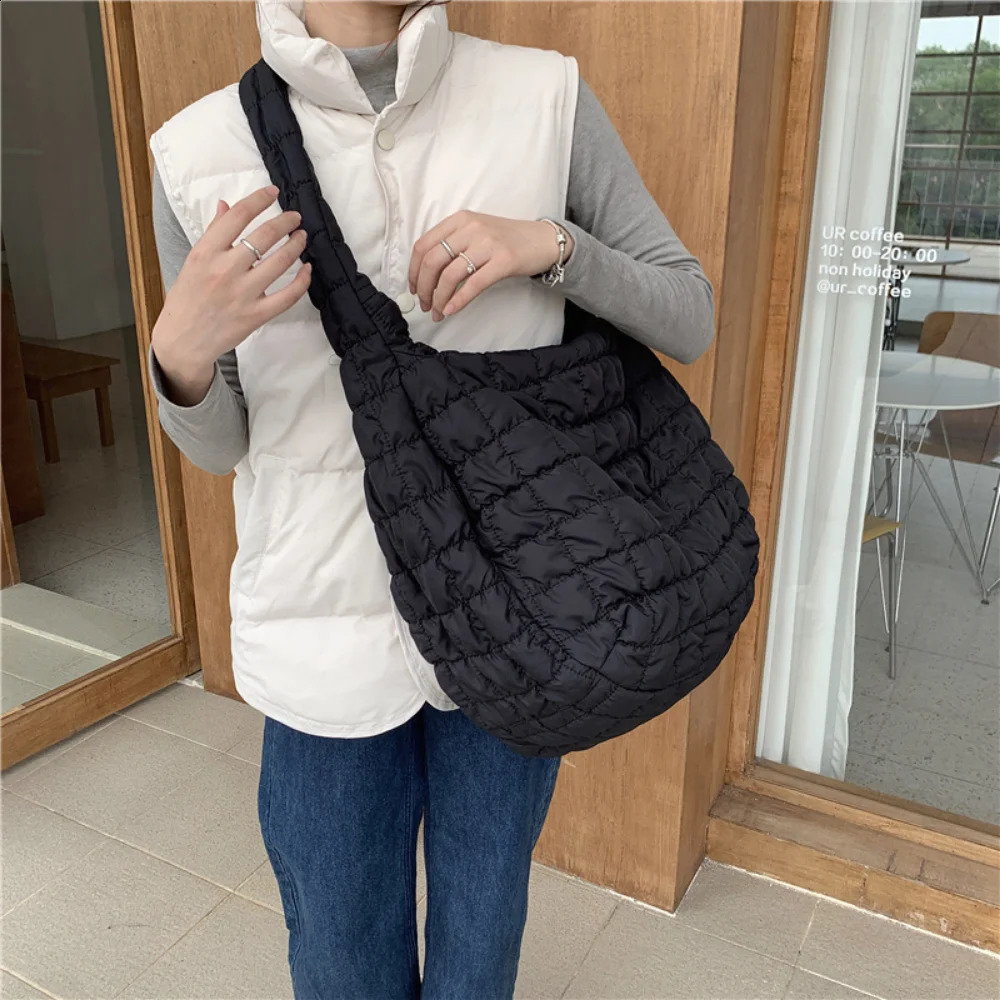 Fashion Pleated Cloud Womens Casual Simple and Versatile Large-capacity Crossbody Dumpling Shoulder Bag 250122