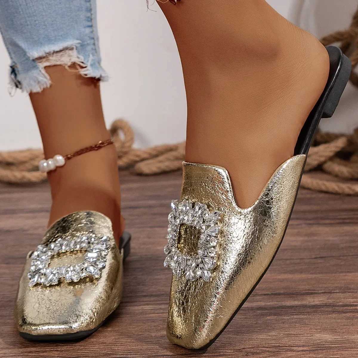 2024 Summer New Womens Square Toe Flat Slippers Rhine Buckle Mules Womens Outdoor Womens Light Casual SlippersXJ250207