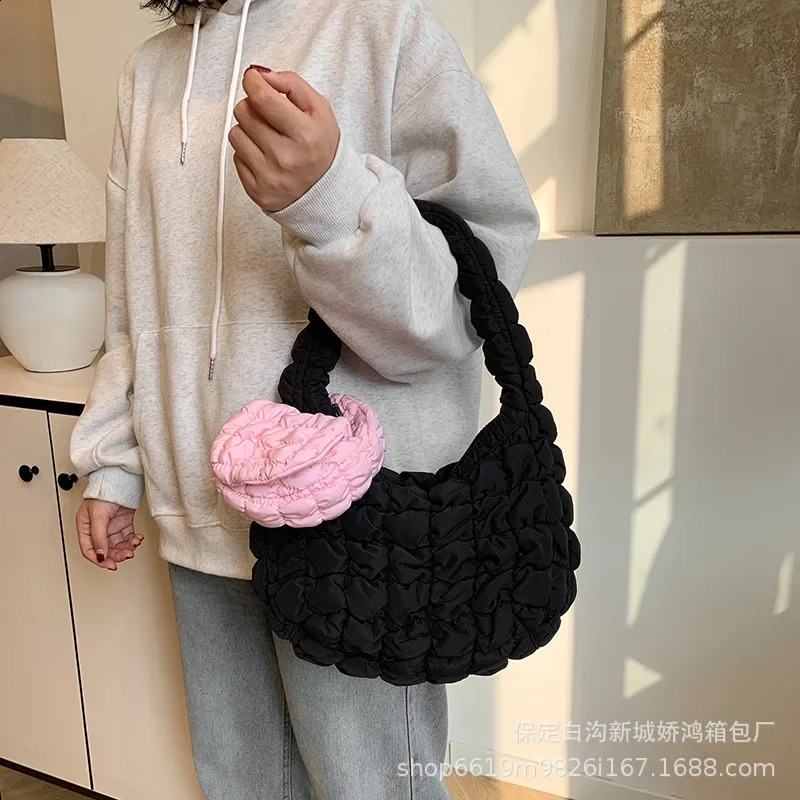 Mini Puffer Tote Bag for Women Quilted Wrist Handbag Nylon Padded Phone Purse Clutch Small Coin Bags For Travel Shopping 250206