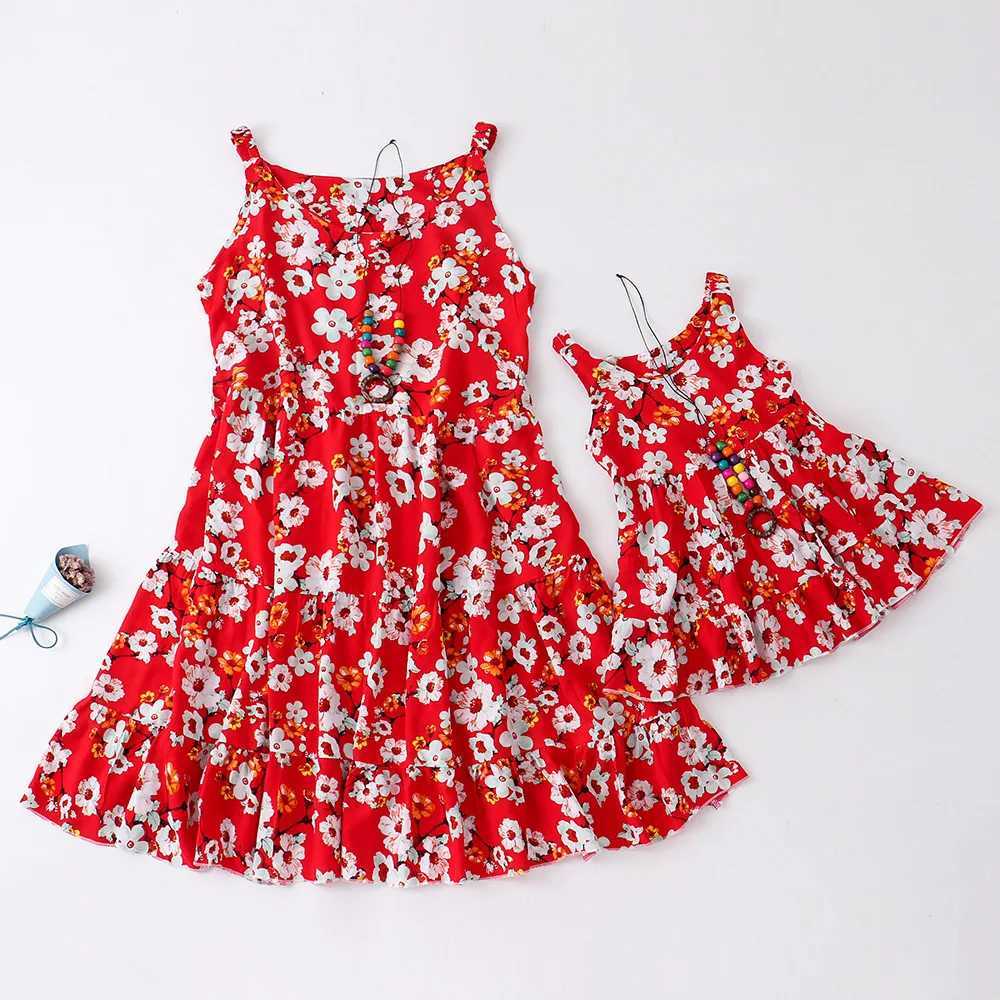 Mother Daughter Matching Dresses Family Look Mommy and Me Clothes 2023 Summer Women Girls Outfits Flower Printed Dress W250207