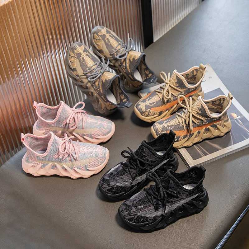 Fashion Knit Sports Shoes 2024 Breathable Soft Soles Anti Slip Sneakers for Boys Girls Spring Autumn Trendy Mesh Shoes for KidsXJ250207