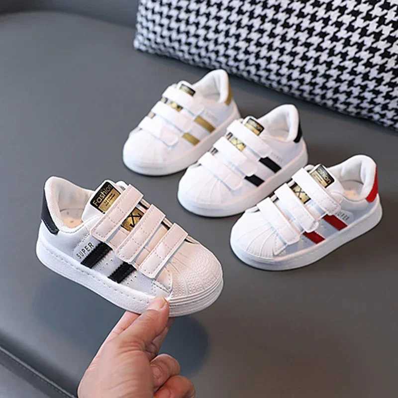 Childrens Sneakers Kids Fashion Design White Non-slip Casual Shoes Boys Girls Hook Breathable Sneakers Toddler Outdoor ShoesXJ250318