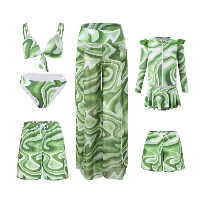 2024 New Summer Family Matching Outfits Look Mother Daughter Bikini Swimsuits Mommy And Me Clothes Dad Son Swimming Trunks W250207