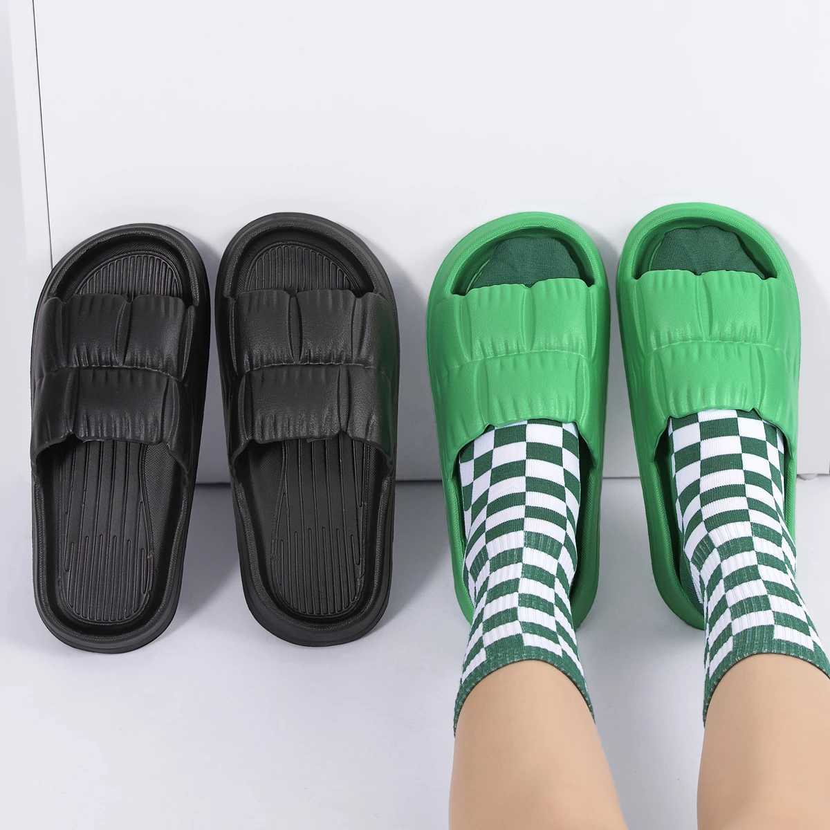 Slippers Womens Summer Petals Slip Feeling Indoor Home and Household Couple Wearing Thick Bottom Bathroom Bathing N-slip SandXJ250207