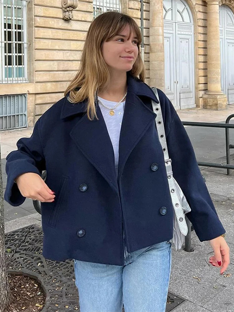 2024 Autumn Winter Coat Casual Double Breasted Turn Down Collar Female Short Jackets Chic Lady Loose Demi Season Outcoat 250109Z