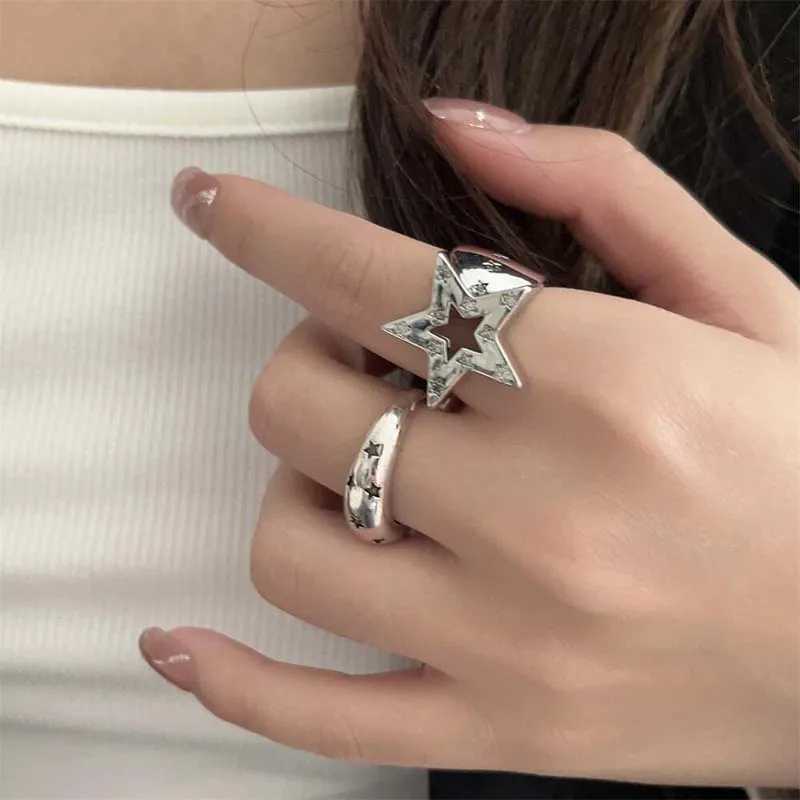 Vintage Punk Hollow Irregular Star Couple Rings for Women Men Fashion Shiny Crystal Pentagram Adjustable Ring Lover Jewelry W250207