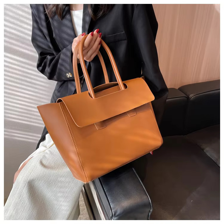 Fashion Women Shoulder New Large Capacity Handbags Simple Retro Tote Solid Color Famous Brand High Quality Bags PU Cartoon