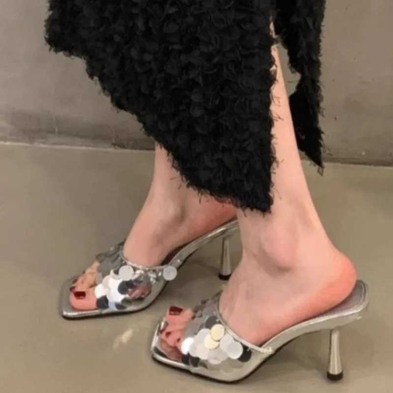 2024 Summer Hot Selling Womens High Heels and Slippers Fiable and Elegant Square Toe Outdoor Versatile Sier Women ShoesXJ250207