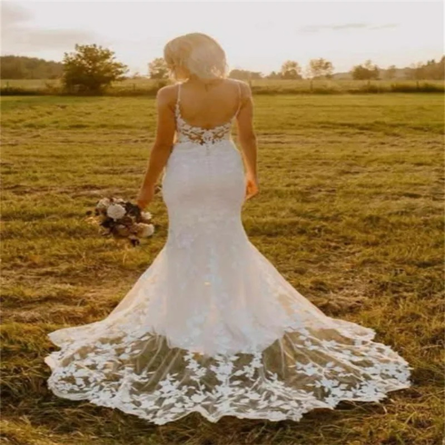 Chic Forest Bohemian Wedding Spaghetti Strap Lace Boho Bride Dress With Slit Bespoke Country Mermaid Bridal Gelik Vestio Novia 2025 Robe De Mariage
