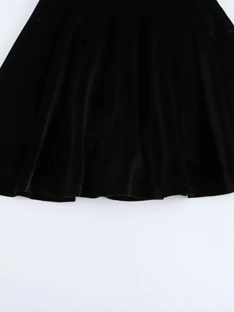 Autumn and Winter Arrivals Fashion Temperament Womens Wear Velvet Jumpsuit Sleeveless Short Dress 250206