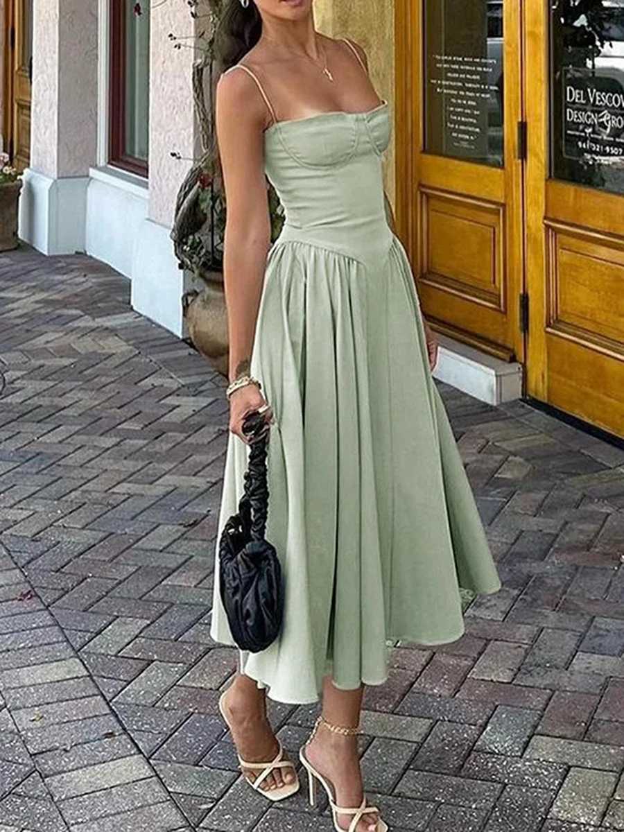 Combhasaki Womens Summer Vintage Casual Solid Color Slveless Backless Fashion Dropped Waist Low-Cut Cami A-line Long Dress X250207