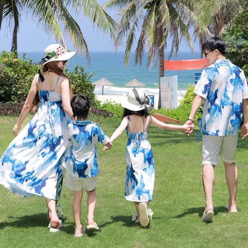 Holiday Resort Family Matching Blue Clothes Vacation Look Daughter Mom Dress Father and Son Beach Tops + Shorts 2 Piece Outfits W250207