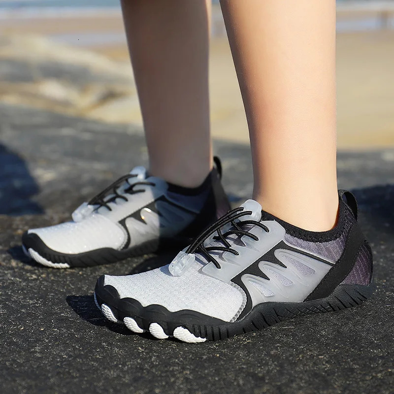 Summer Water Shoes Kids Beach Five Fingers Barefoot Swimming Aqua Shoes Colorful Seaside River Slippers Children Sneakers 250207