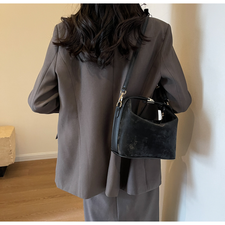 Hot Sale Zipper Ladies Shoulder Retro Versatile Brand Crossbody Bags For Women Bolsas Femininas PU Cartoon