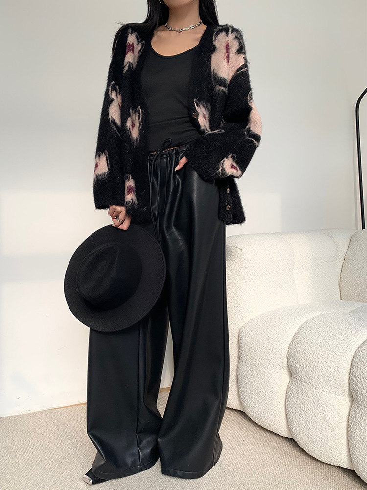 X70 floral sweater coat for women, high-end intarsia V-neck top coat, autumn and winter loose lazy knitted cardigan