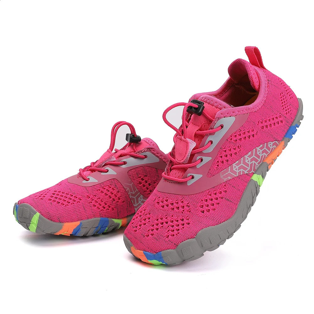 Kids Water Shoes Children Barefoot Shoes Comfortable Lightweight Aqua Shoes Breathable Quick Dry Beach Shoes for Outdoor Beach 250207