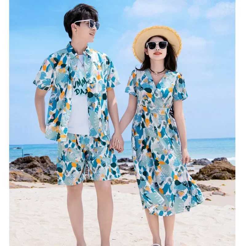 Vacation Area Couple Look Clothing Mom Daughter Dresses Dad Son Outfits SetsFamily Matching Beach Clothes Holiday Parent-child W250207