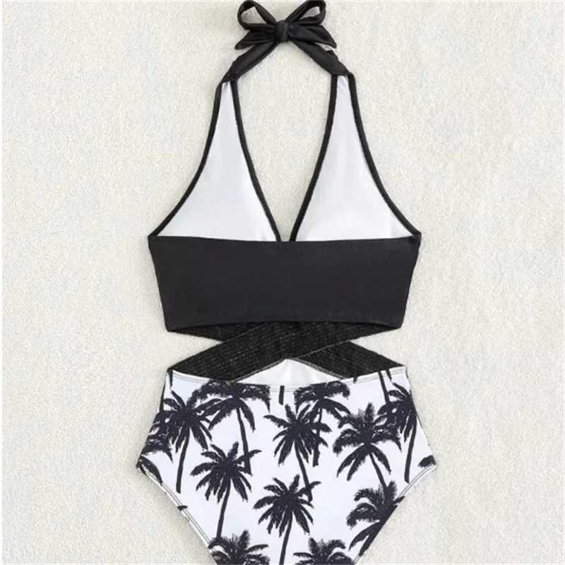 Mother Daughter Swimwear Father Son Swimsuit Family Matching Suits Summer Bikini New Kids Prints Clothes Boys Beach Shorts W250207