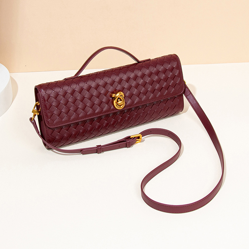 New Woven Bag Single Shoulder Crossbody Baguette Bag Niche Premium Horizontal Handheld Dinner Bag Organ Bag for Women