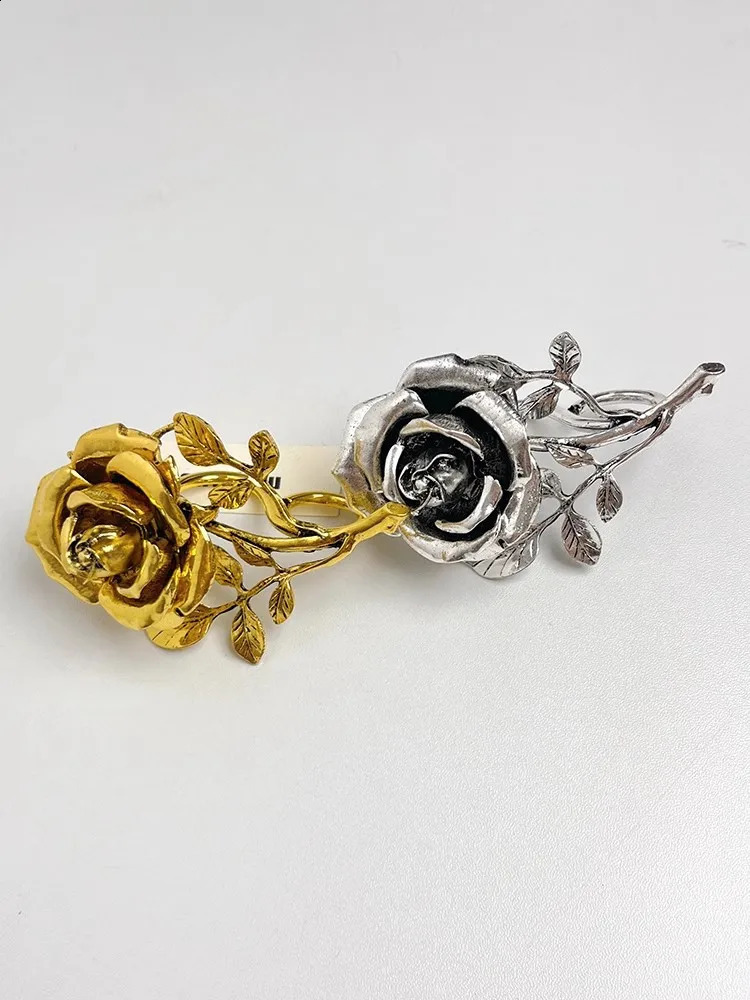 Vintage Exaggerated Metal Rose Flower Large Open Rings for Women Europe and America Personality Party Jewelry Accessories 250206