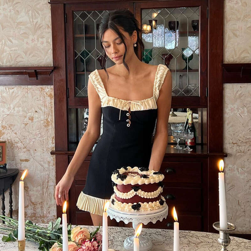 European American spring and summer hot fashion sexy spicy girl slim fit contrasting color ruffle edge dress 2025 temperament versatile new trend clot